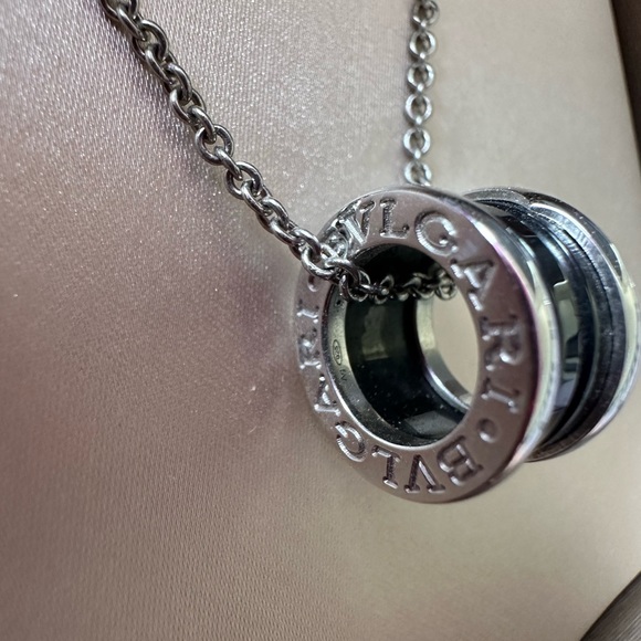 BVLGARI SAVE THE CHILDREN NECKLACE - Picture 5 of 5